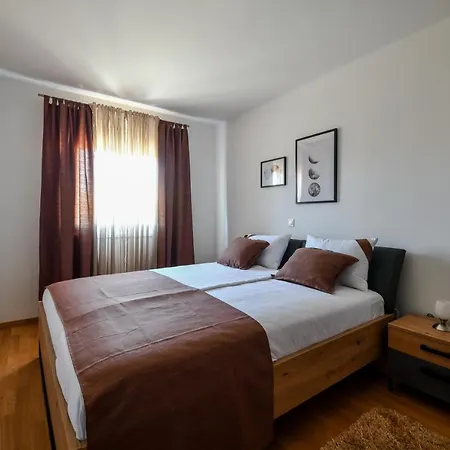 Apartment Spacious Nero With Free Parking