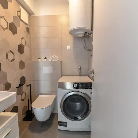 Apartamento Spacious Nero With Free Parking Zadar
