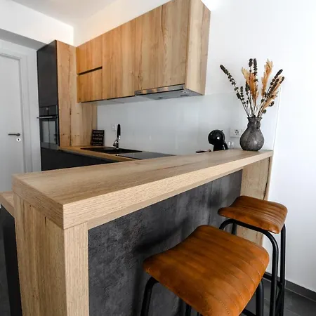 Apartamento Spacious Nero With Free Parking *